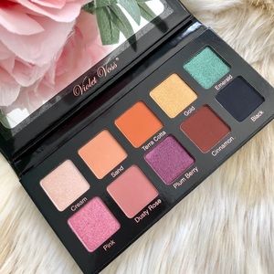 Violet Voss Essentials Pro Eyeshadow Palette